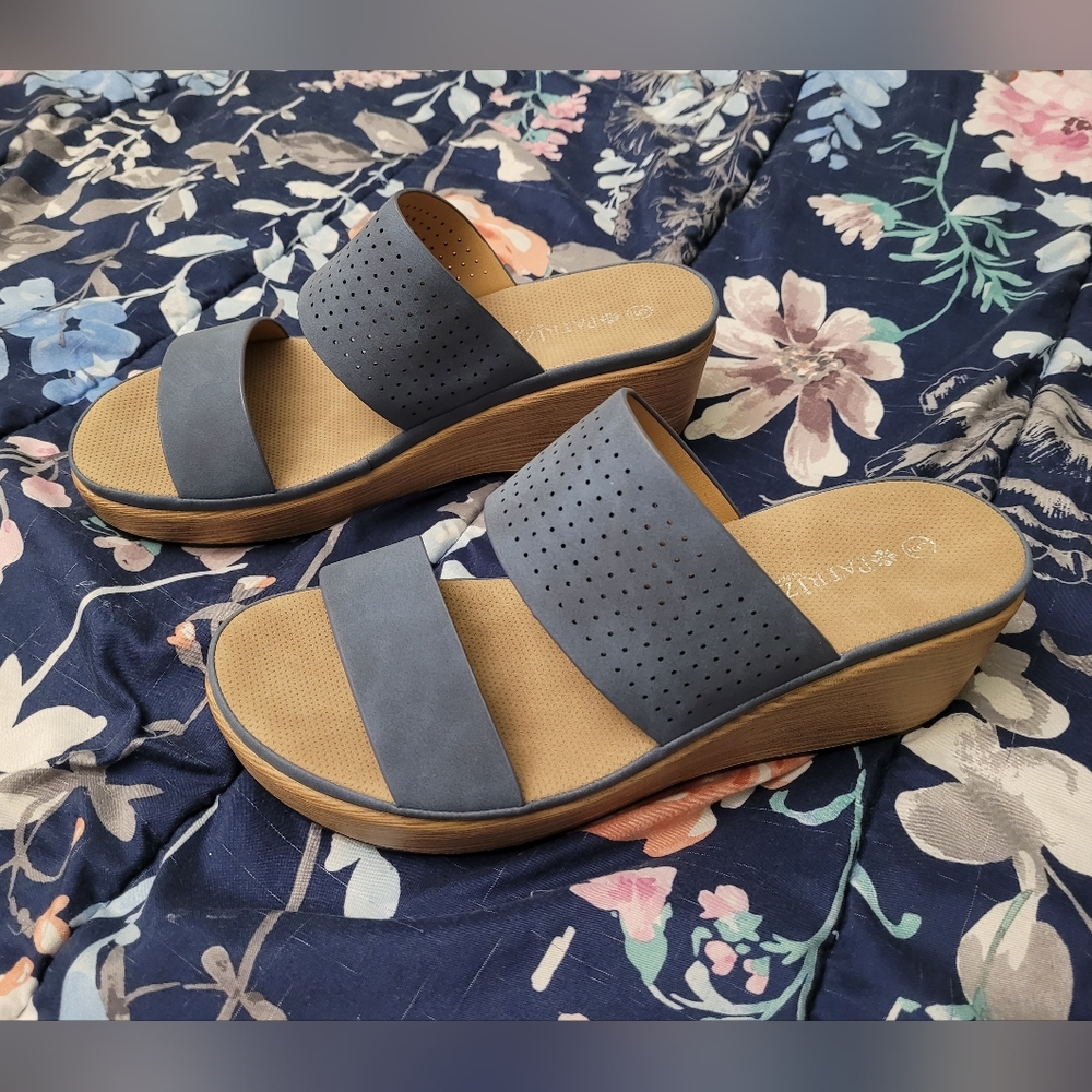 Patrizia by Spring Step Sandals Womens Sz 9 Slip On Wedge Slides Synthet…